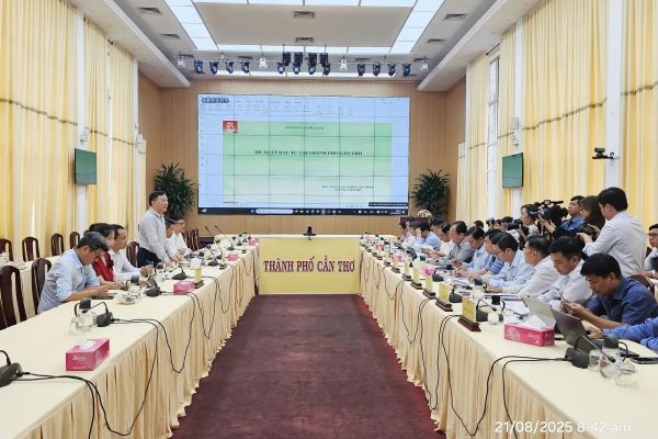 Bất ngờ: Tập đoàn Alphanam muốn đầu tư 5 dự án quy mô hơn 1.000 ha ở Cần Thơ