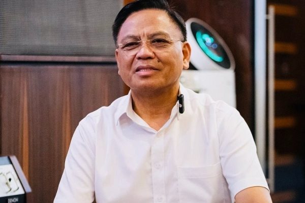 Vị đại gia khét tiếng vừa bị công an khám xét: Sở hữu tòa Bạch dinh 50.000m2 có sân bay riêng và bộ sưu tập Mercedes cổ, làm loạt dự án BĐS nghìn tỷ tại Thanh Hoá