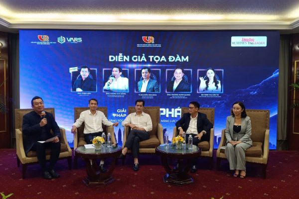 Chặn “lùa gà” bất động sản ngay từ gốc