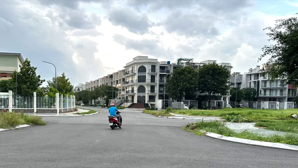 TPHCM tiếp tục công bố các dự án miễn giấy phép xây dựng- Ảnh 1. TPHCM tiếp tục công bố các dự án miễn giấy phép xây dựng- Ảnh 1.