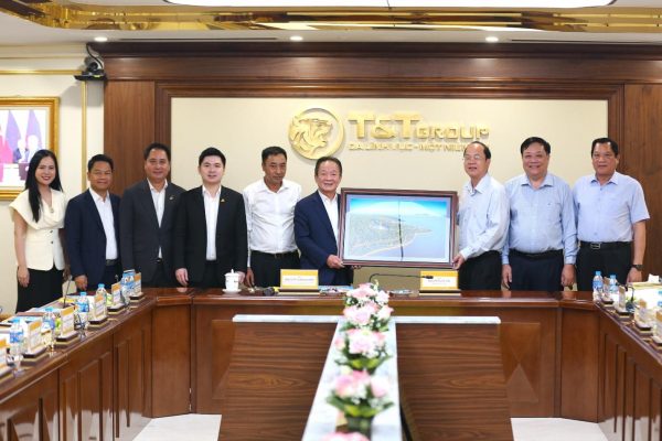 T&T Group của Bầu Hiển đề xuất nghiên cứu đầu tư loạt dự án lớn tại Cà Mau