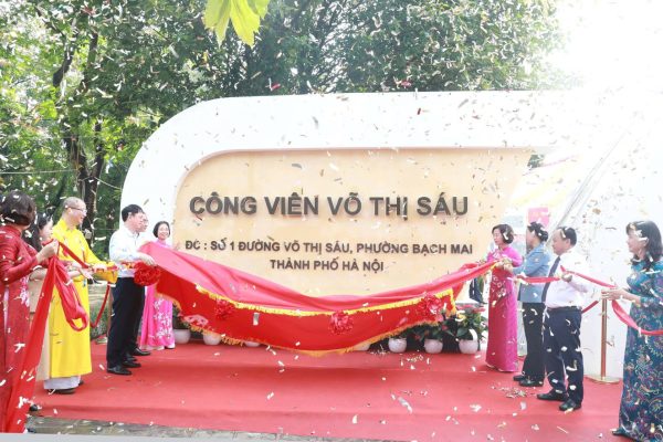 Đổi tên một công viên ở trung tâm Hà Nội