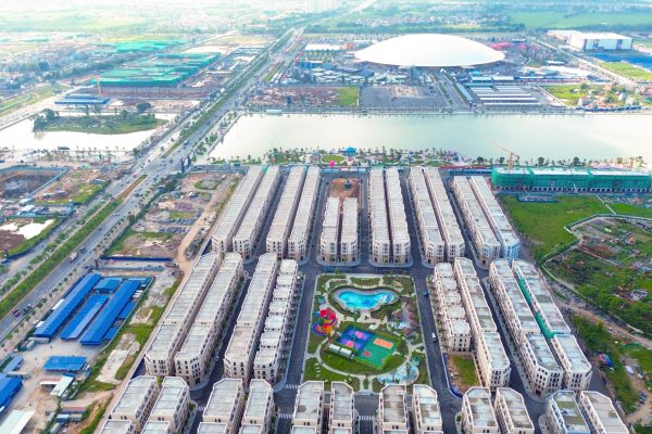Siêu dự án của Vinhomes nằm bên vành đai 2 Hà Nội: Bàn giao nhà chỉ sau một năm, ngày cao điểm đón hơn một triệu khách