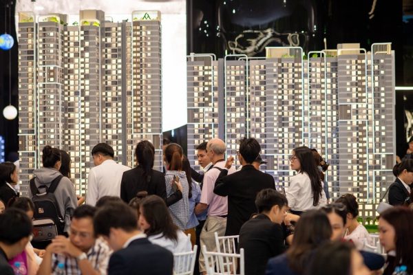 Những chuyển động đáng chú ý trên thị trường bất động sản TP.HCM, chung cư tiếp tục dẫn đầu mức độ quan tâm