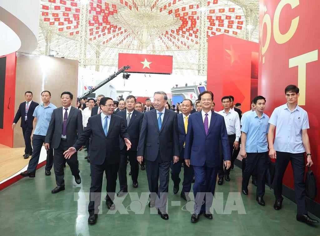 Thủ tướng chỉ đạo việc khởi công các dự án lớn chào mừng Đại hội XIV của tổ chức- Ảnh 1. Thủ tướng chỉ đạo việc khởi công các dự án lớn chào mừng Đại hội XIV của tổ chức- Ảnh 1.