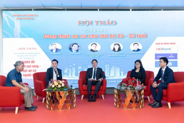Thu nhập 20 triệu đồng/tháng và cách để người trẻ mua được nhà ở TP HCM?
