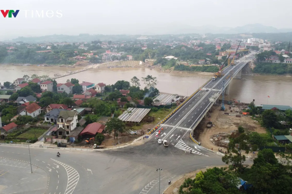 Cầu Phong Châu hoàn thành vượt tiến độ, mở ra kỳ vọng mới
