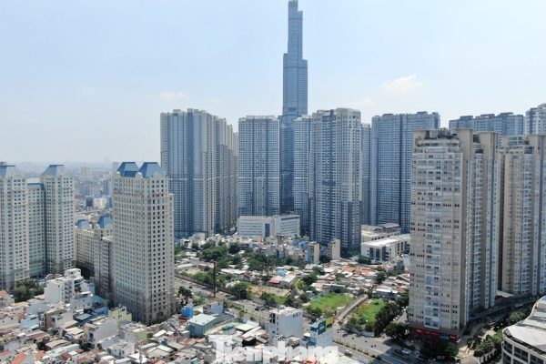 Giá căn hộ cũ, mới đồng loạt tăng giá