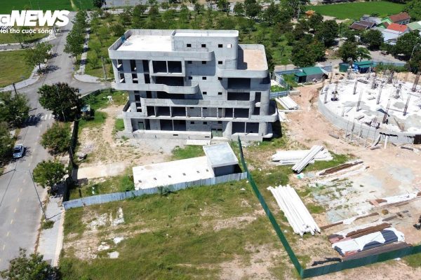 Cận cảnh toà nhà công nghệ ở Huế ‘đứng bánh’ vì nhà thầu thi công ‘chạy làng’