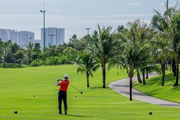 “Doanh nhân ra sân golf để bàn chuyện bất động sản là chuyện thường ngày”