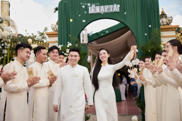 Nhà chồng sắp cưới Hoa hậu Đỗ Thị Hà: Từ nhà thầu địa phương với tài sản chưa đầy 1 tỷ đồng vươn lên thành đại gia hạ tầng