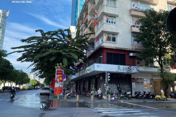 Mặt bằng giá thuê tiền tỷ/tháng bỏ trống ở TP.HCM