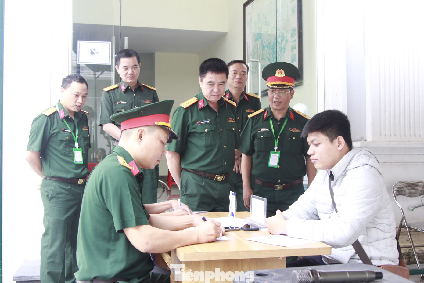 Hà Nội: Không còn cảnh chen chân xếp hàng nộp hồ sơ mua NOXH sau động thái của chủ đầu tư- Ảnh 3. Hà Nội: Không còn cảnh chen chân xếp hàng nộp hồ sơ mua NOXH sau động thái của chủ đầu tư- Ảnh 3.