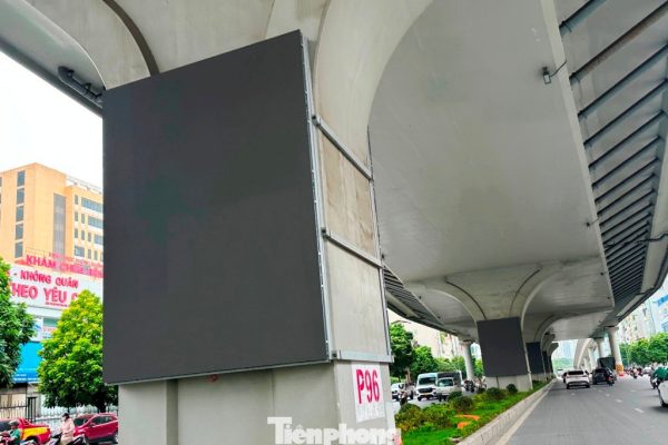 Gầm cầu cạn Vành đai 2 Hà Nội sẽ treo 250 biển quảng cáo LED trong vòng 10 năm
