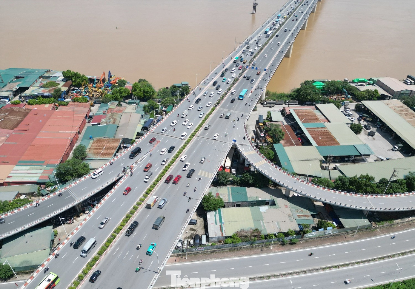 Hà Nội bổ sung quy hoạch thêm 10 cầu vượt sông Hồng- Ảnh 1. Hà Nội bổ sung quy hoạch thêm 10 cầu vượt sông Hồng- Ảnh 1.