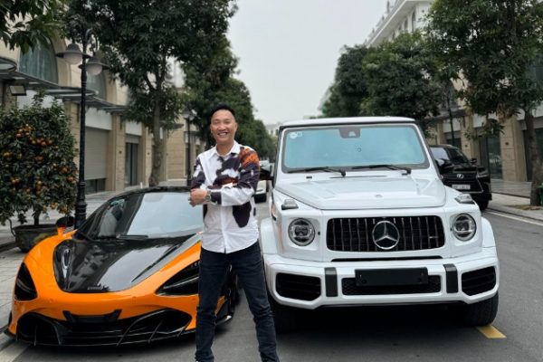 Bên trong căn nhà “dát vàng” của Huấn Hoa Hồng