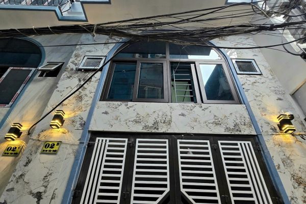 “Lạc” vào thủ phủ chung cư mini vượt tầng ngộp thở